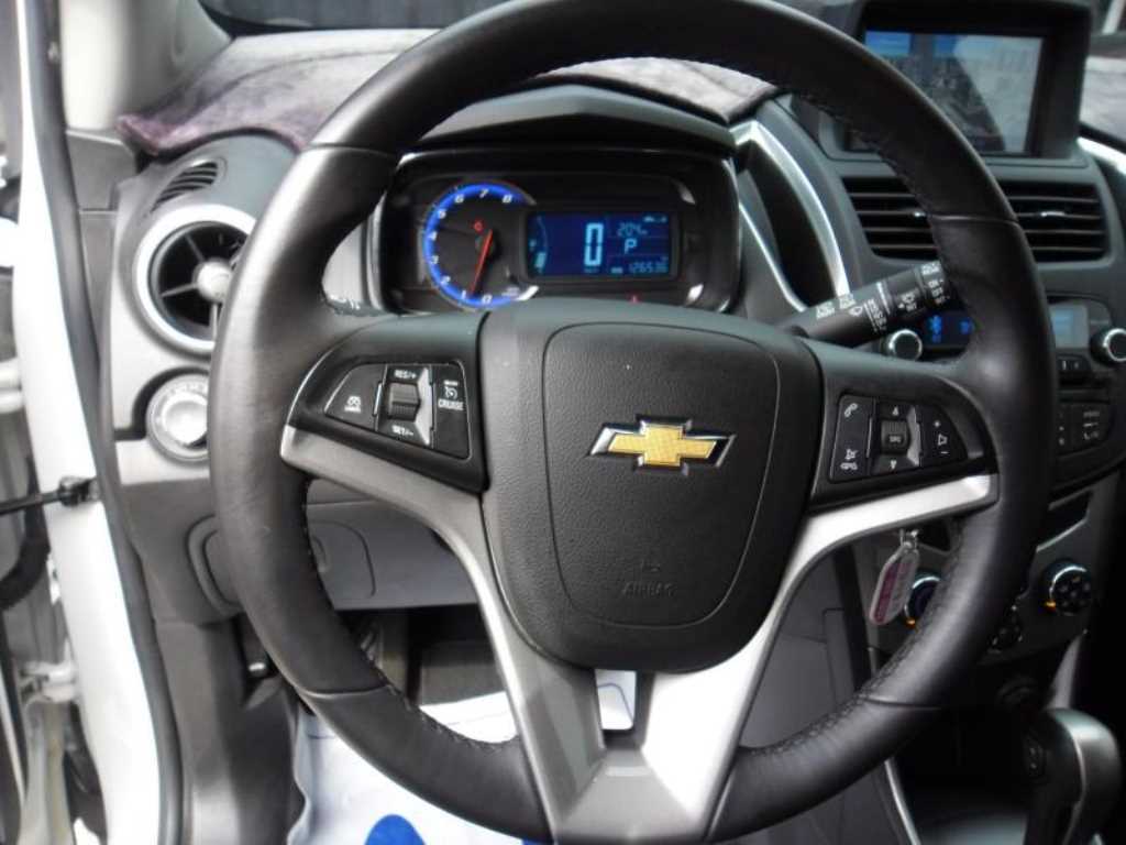 Chevrolet Trax - Vista 9