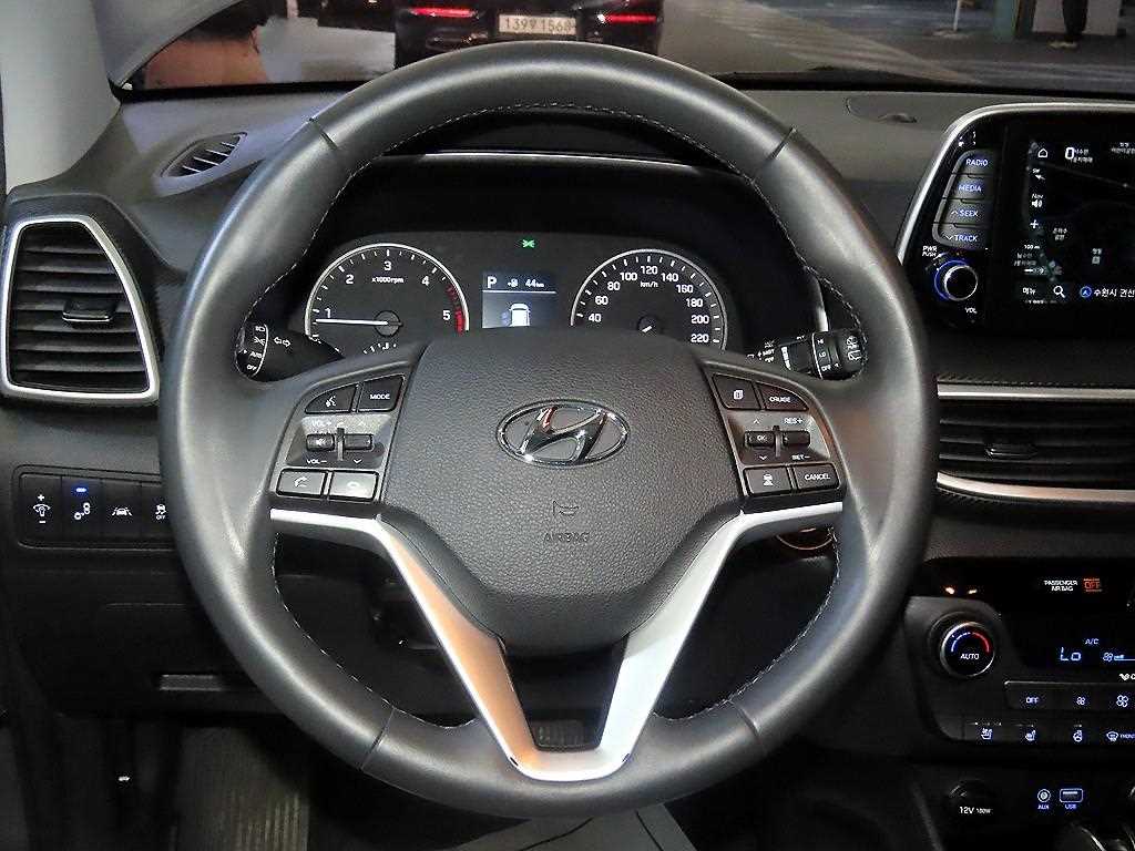 HYUNDAI Tucson - Vista 8