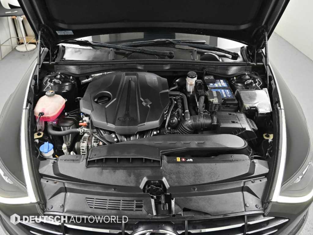 HYUNDAI Sonata - Vista 6