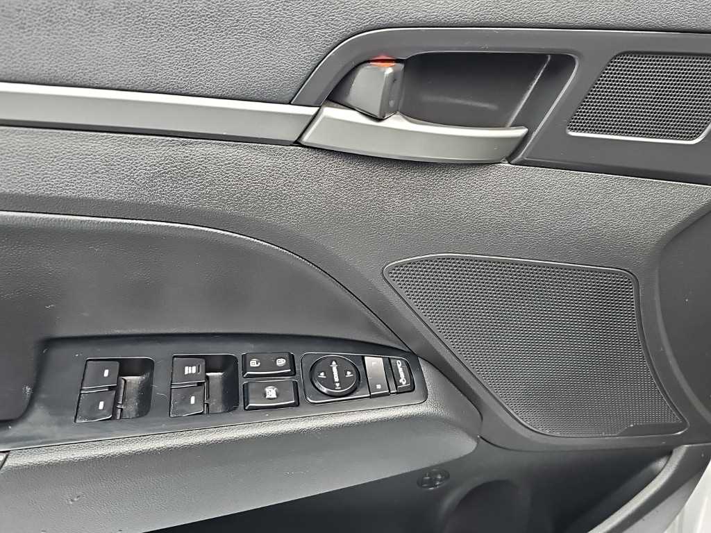 HYUNDAI Avante 2018 Blanco - Importación desde Corea - HF Imports Iquique - Foto 15