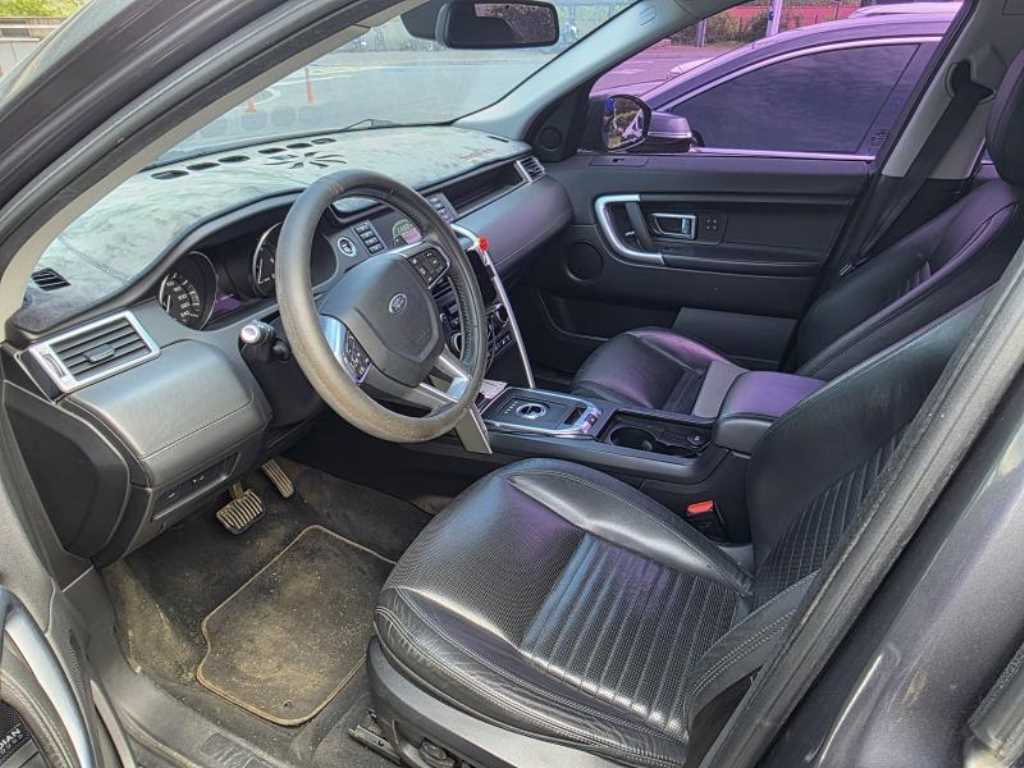 Land Rover Discovery Sports - Vista 6