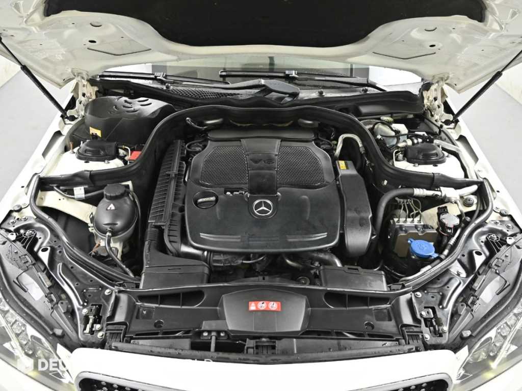Mercedes Benz E class - Vista 6