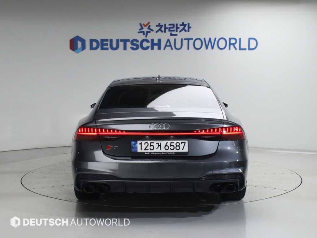 Audi S7 - Vista 4