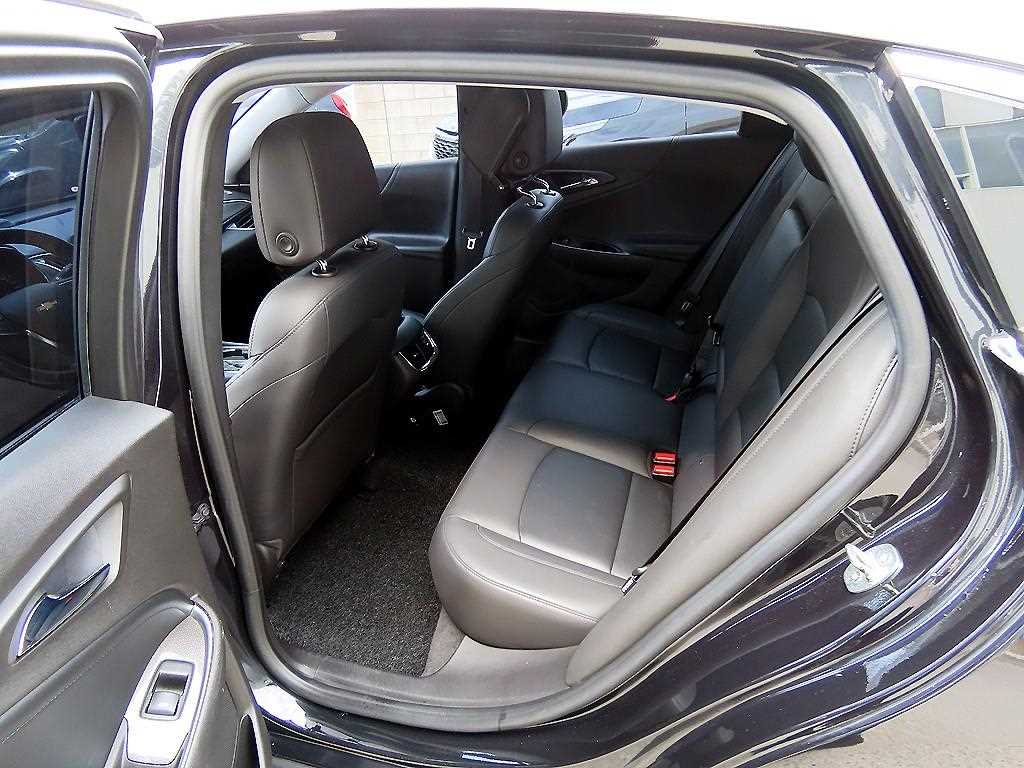 Chevrolet Malibu - Vista 6