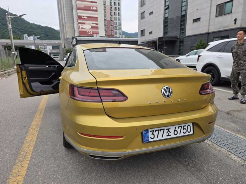 Volkswagen Arteon - Vista 3