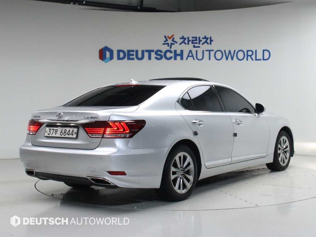 Lexus LS - Vista 3