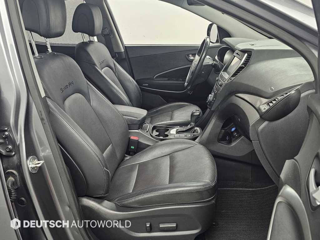 HYUNDAI Santa Fe - Vista 10
