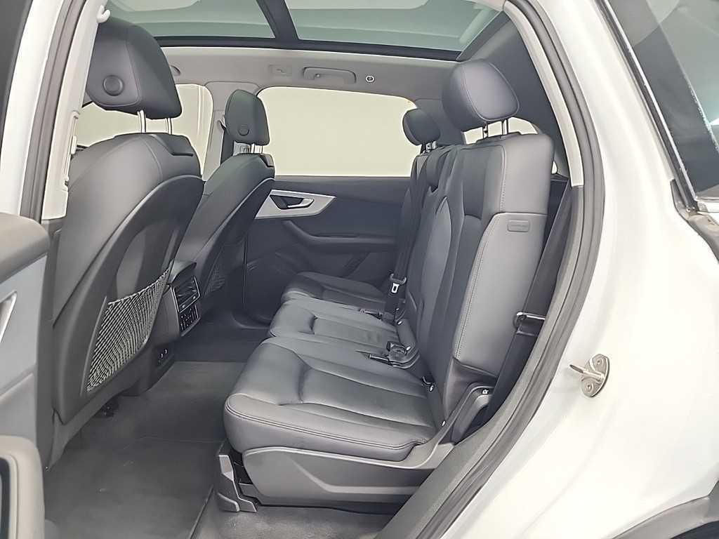 Audi Q7 - Vista 12