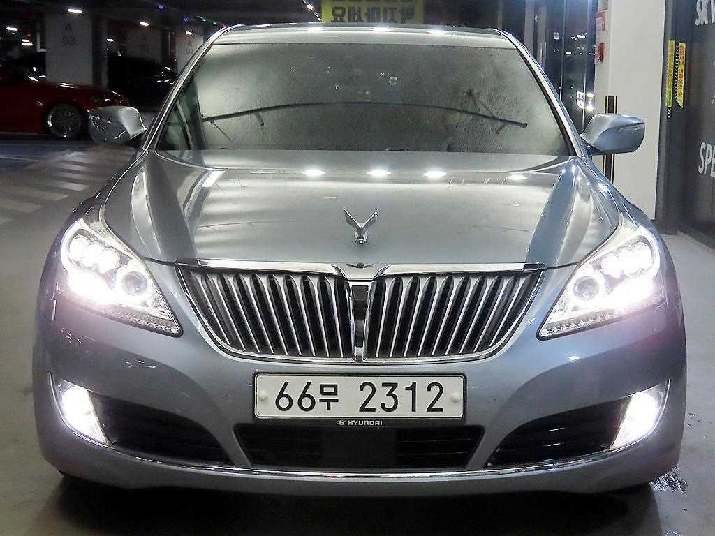 HYUNDAI Equus - Vista 2