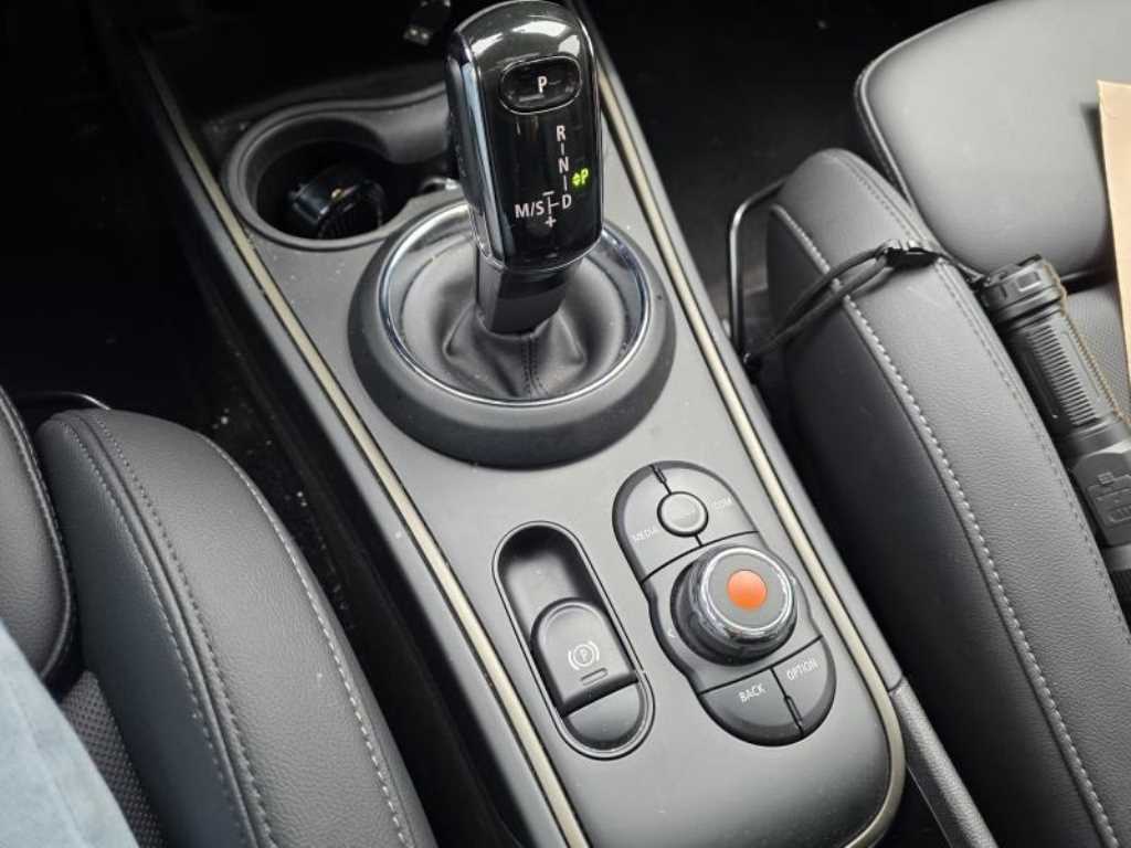 Mini Countryman - Vista 8