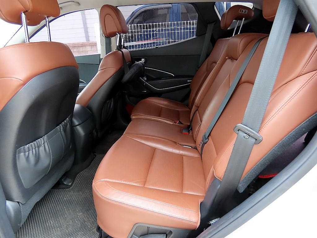 HYUNDAI Santa Fe - Vista 6
