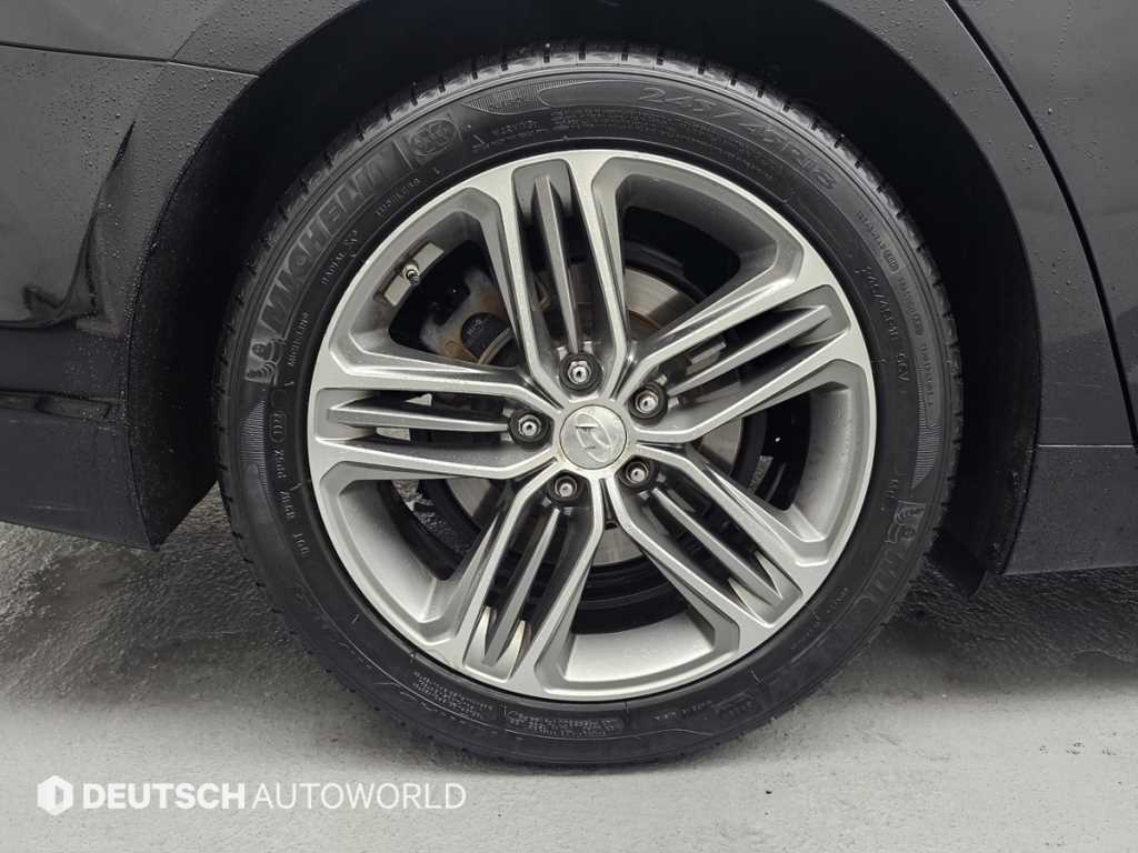 HYUNDAI Grandeur - Vista 5