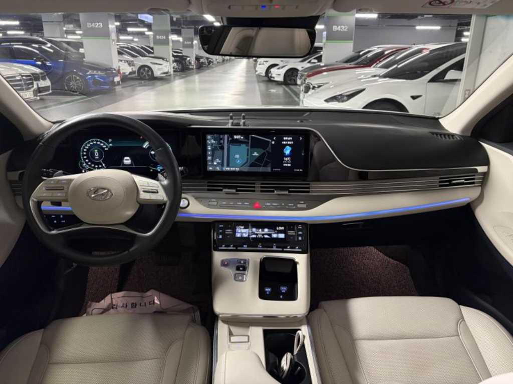 HYUNDAI Grandeur - Vista 6