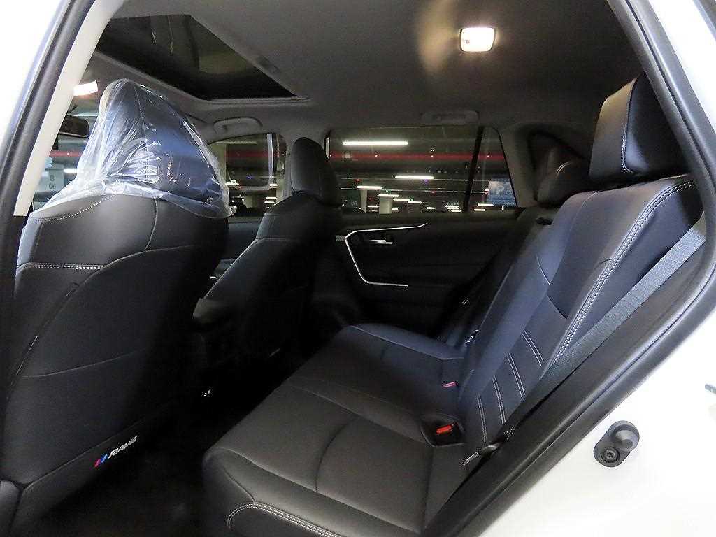 Toyota RAV4 - Vista 7