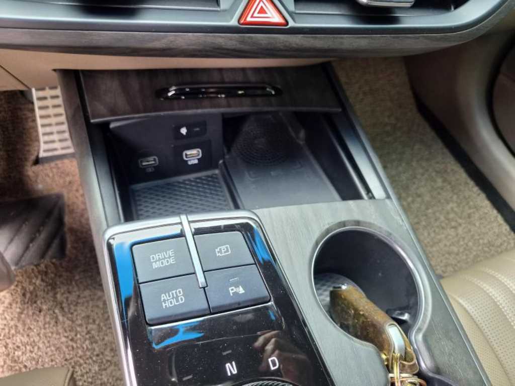 KIA K8 - Vista 8