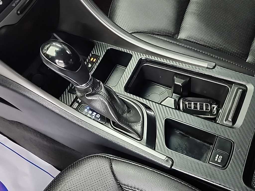 HYUNDAI Sonata - Vista 8