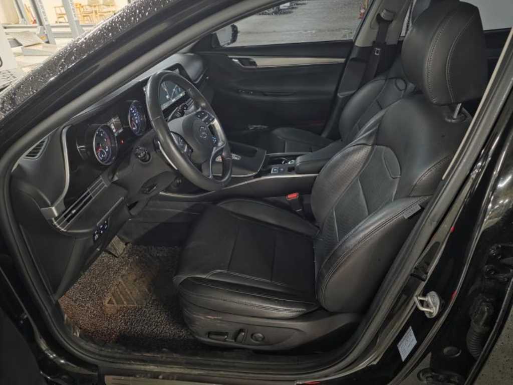 HYUNDAI Grandeur - Vista 4
