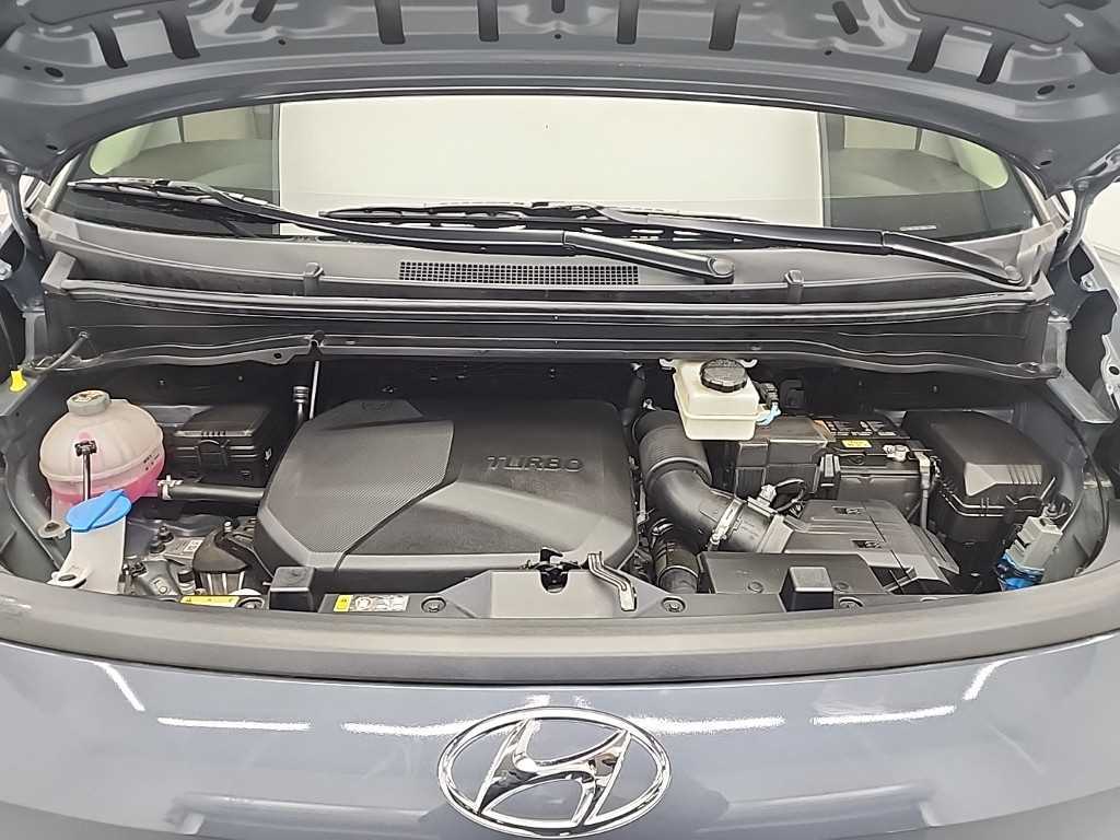 HYUNDAI Staria - Vista 5