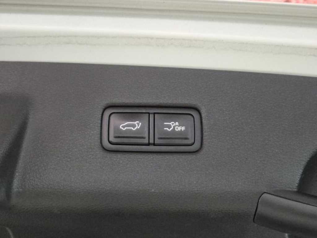 KIA Carnival - Vista 6