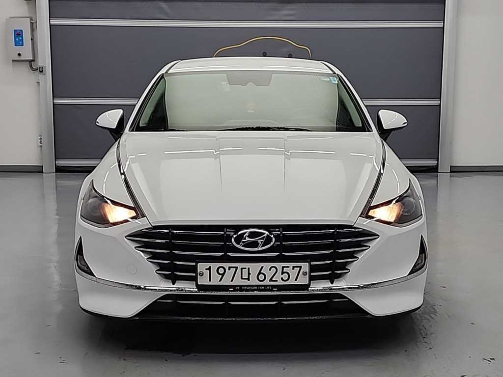 HYUNDAI Sonata - Vista 2