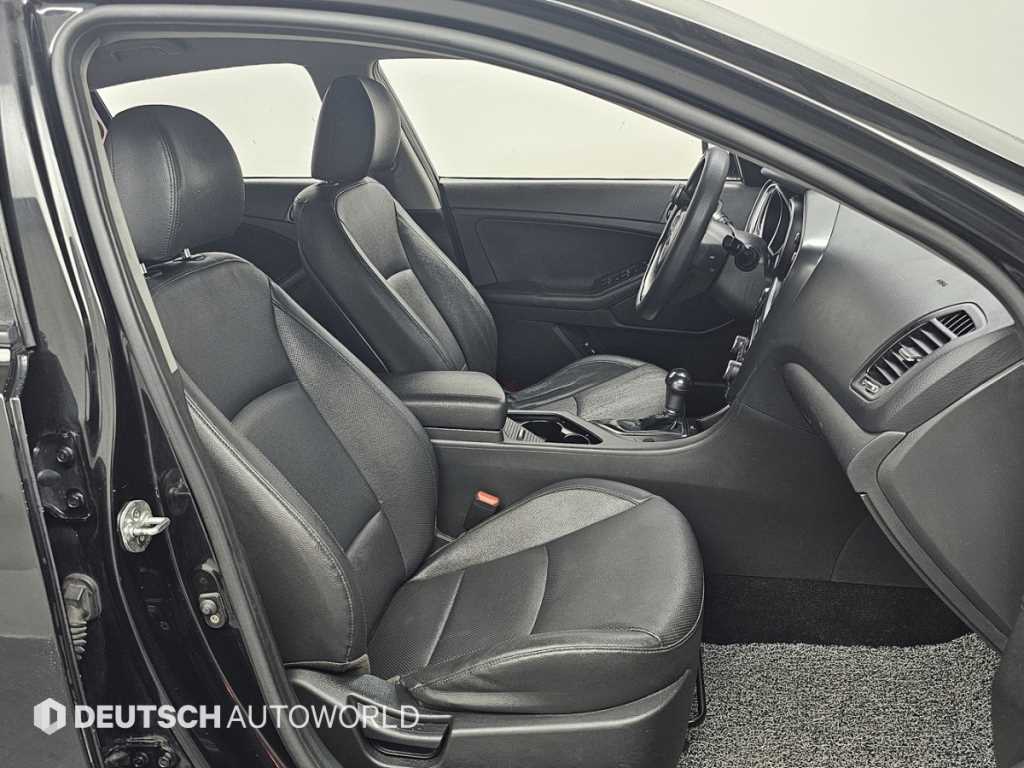KIA K5 - Vista 10