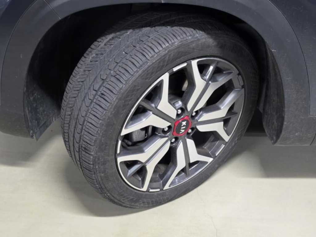 KIA Seltos 2022 Gris - Importación desde Corea - HF Imports Iquique - Foto 20