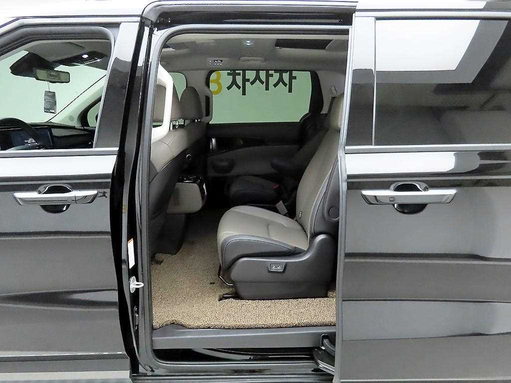 KIA Carnival 2025 - Importación desde Corea - HF Imports Iquique - Foto 13
