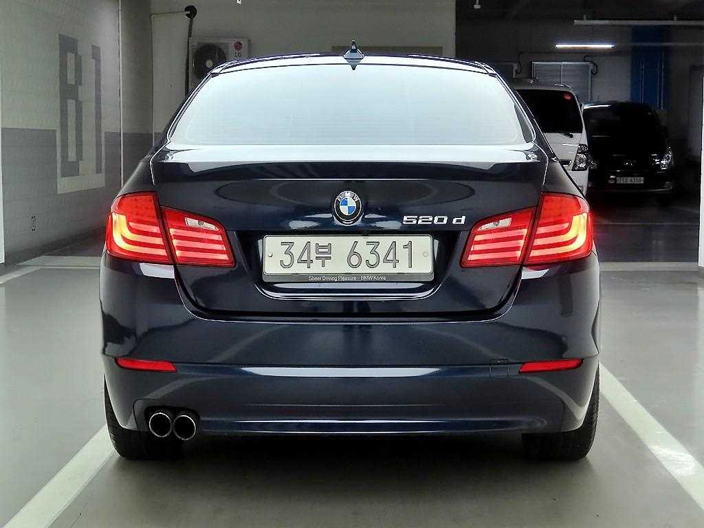 BMW 5 Series - Vista 3