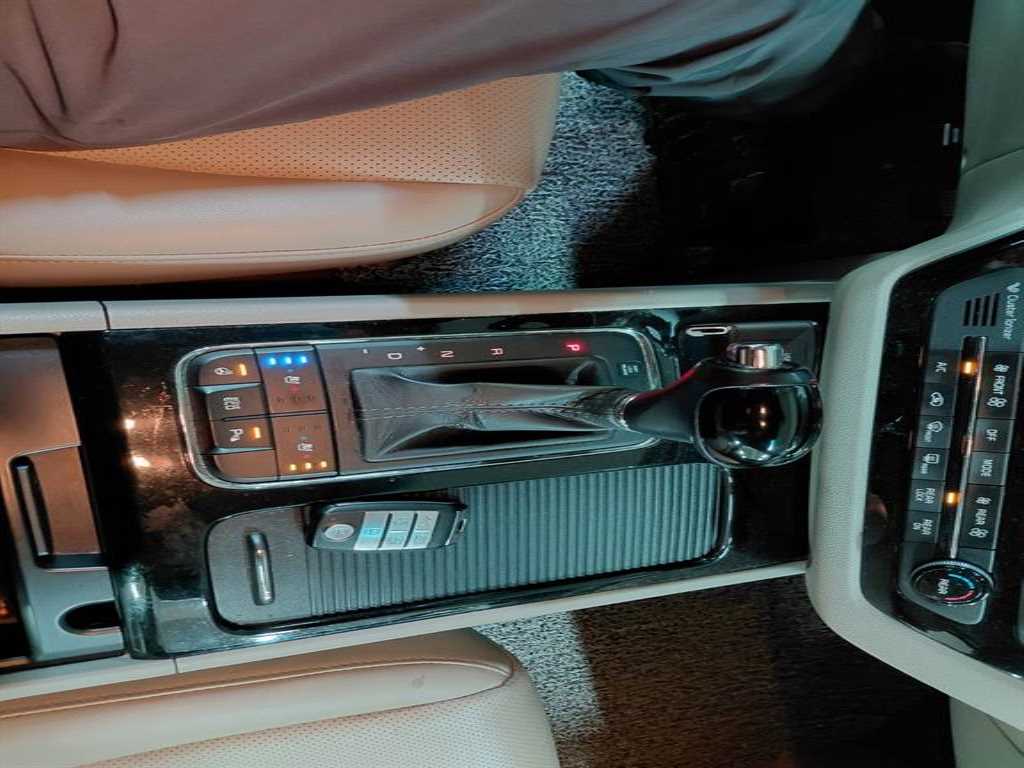 KIA Carnival 2016 Blanco - Importación desde Corea - HF Imports Iquique - Foto 14