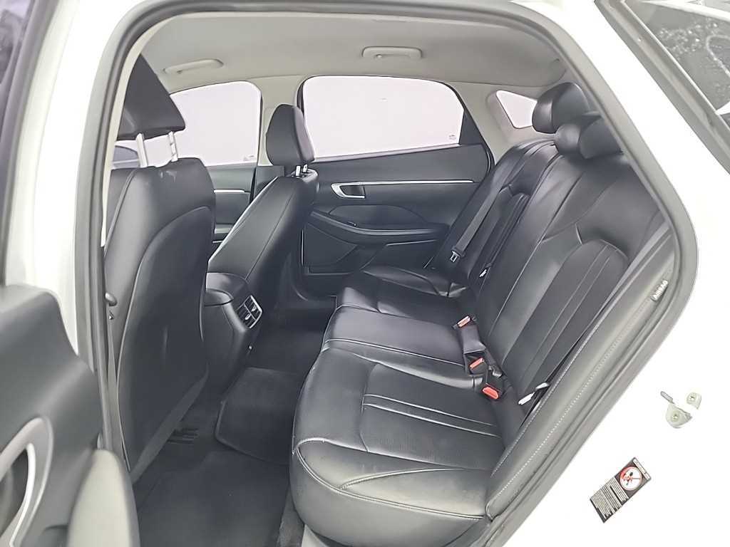 HYUNDAI Sonata - Vista 12