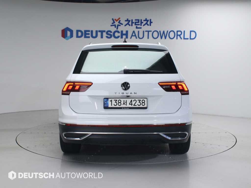 Volkswagen Tiguan - Vista 4