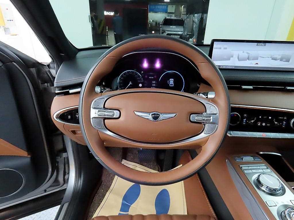 Genesis GV70 - Vista 9