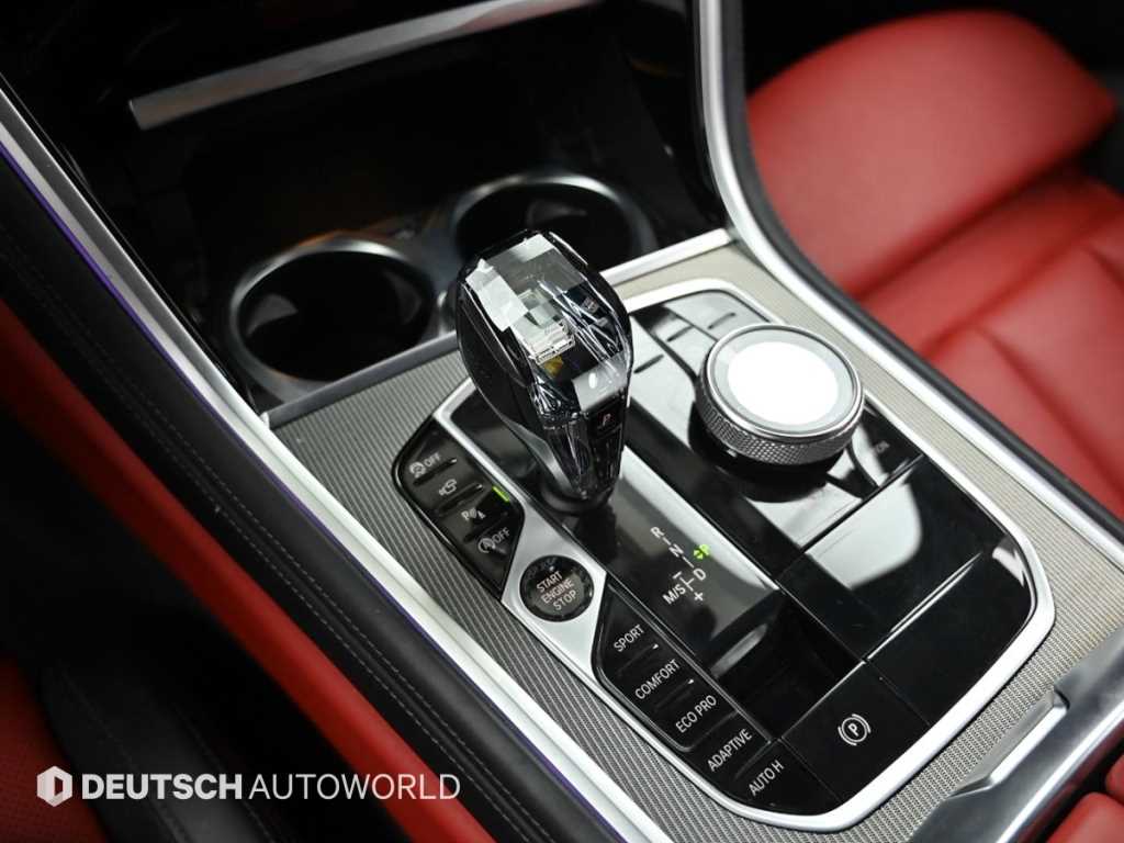 BMW 8 Series - Vista 9
