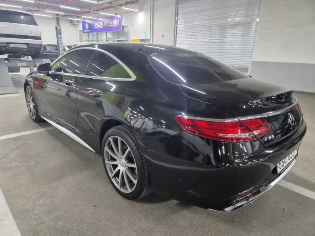 Mercedes Benz S Class - Vista 4