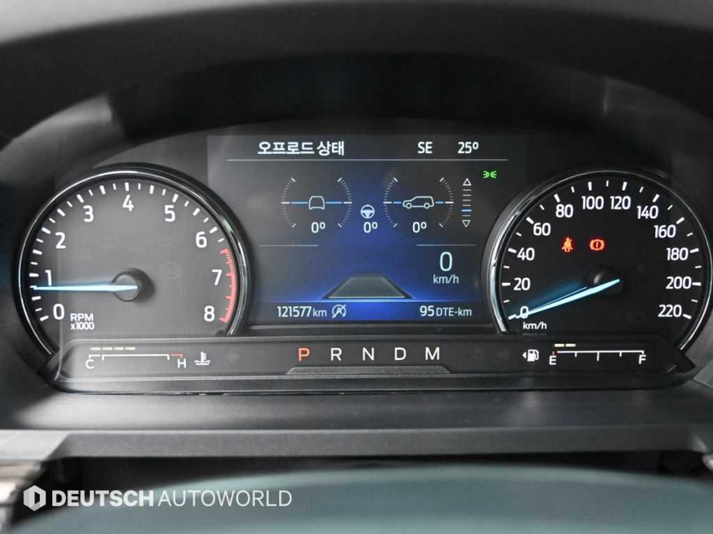 Ford Explorer - Vista 8