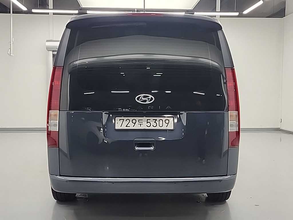 HYUNDAI Staria - Vista 3