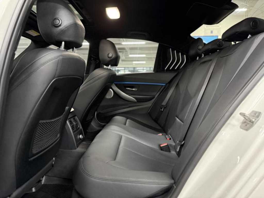 BMW 3 series - Vista 11