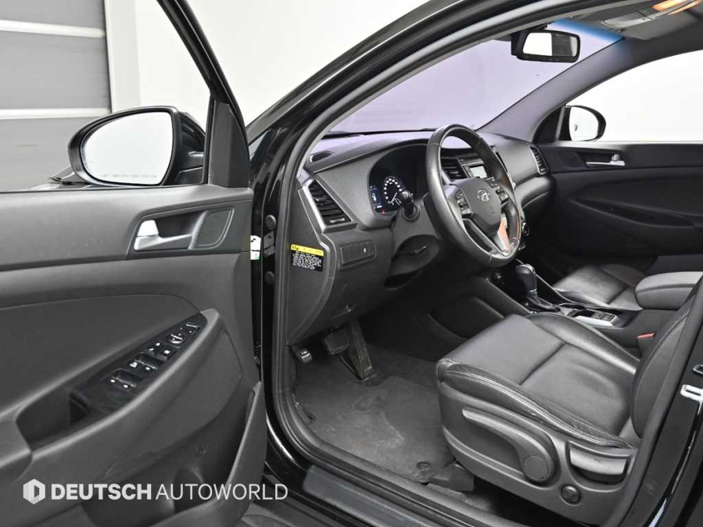 HYUNDAI Tucson - Vista 11