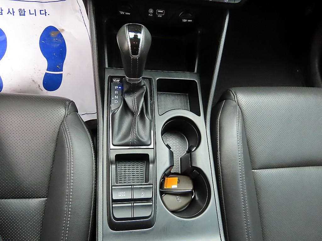 HYUNDAI Tucson - Vista 10