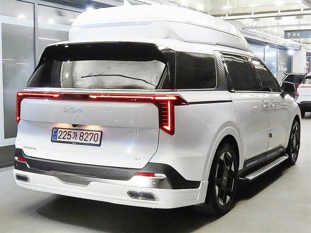KIA Carnival - Vista 4
