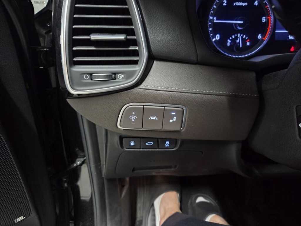 HYUNDAI Grandeur - Vista 9