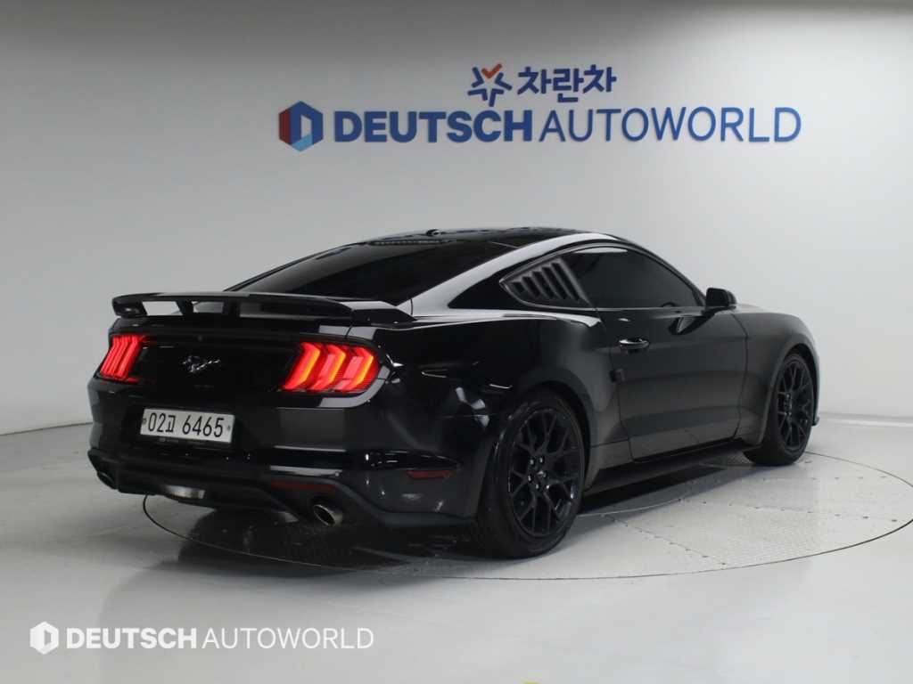Ford Mustang - Vista 2
