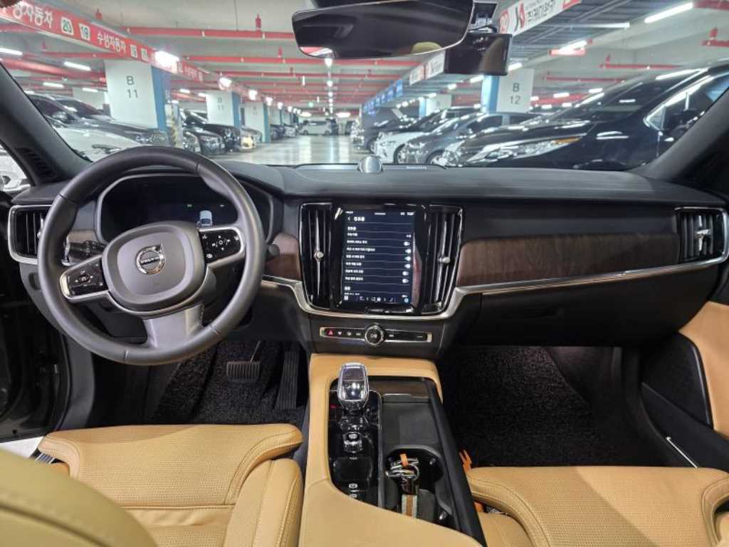 Volvo S90 - Vista 8