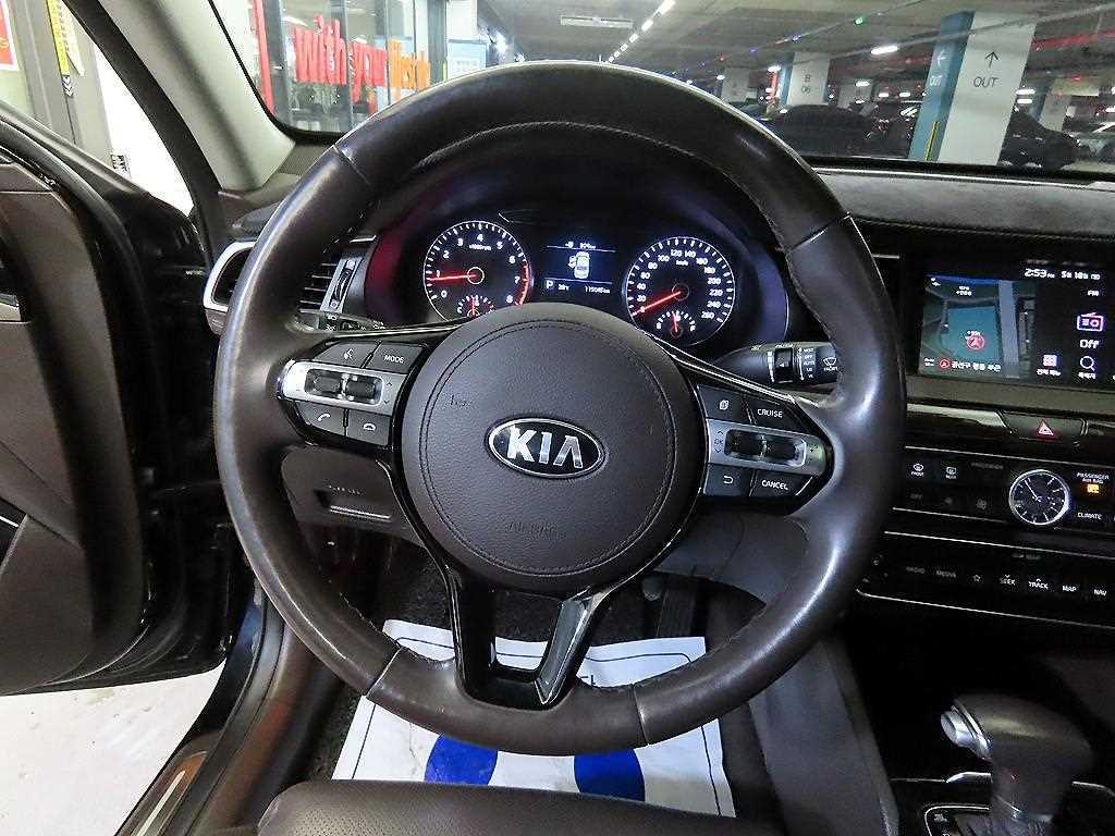 KIA K7 - Vista 8