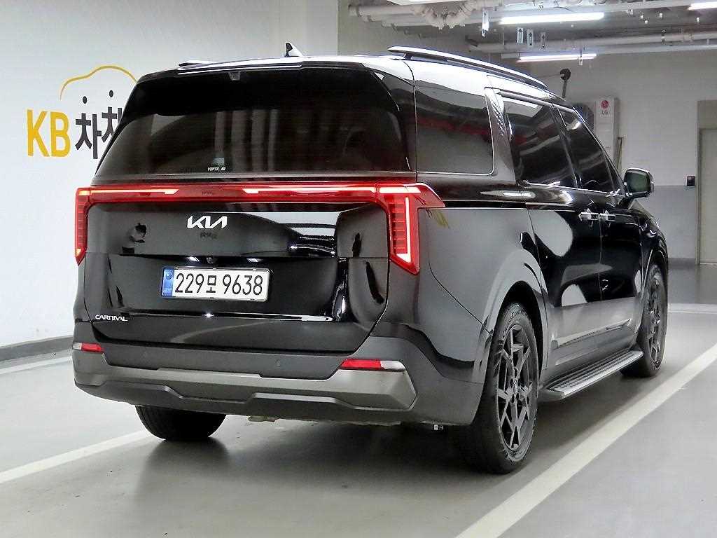 KIA Carnival - Vista 4