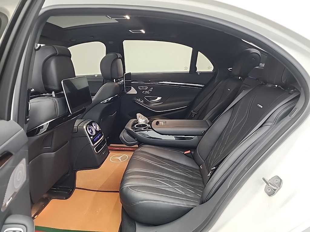 Mercedes Benz S Class - Vista 12
