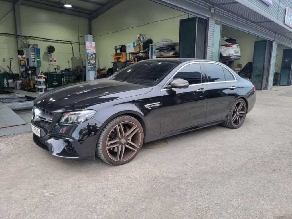 Mercedes Benz E class - Vista 2
