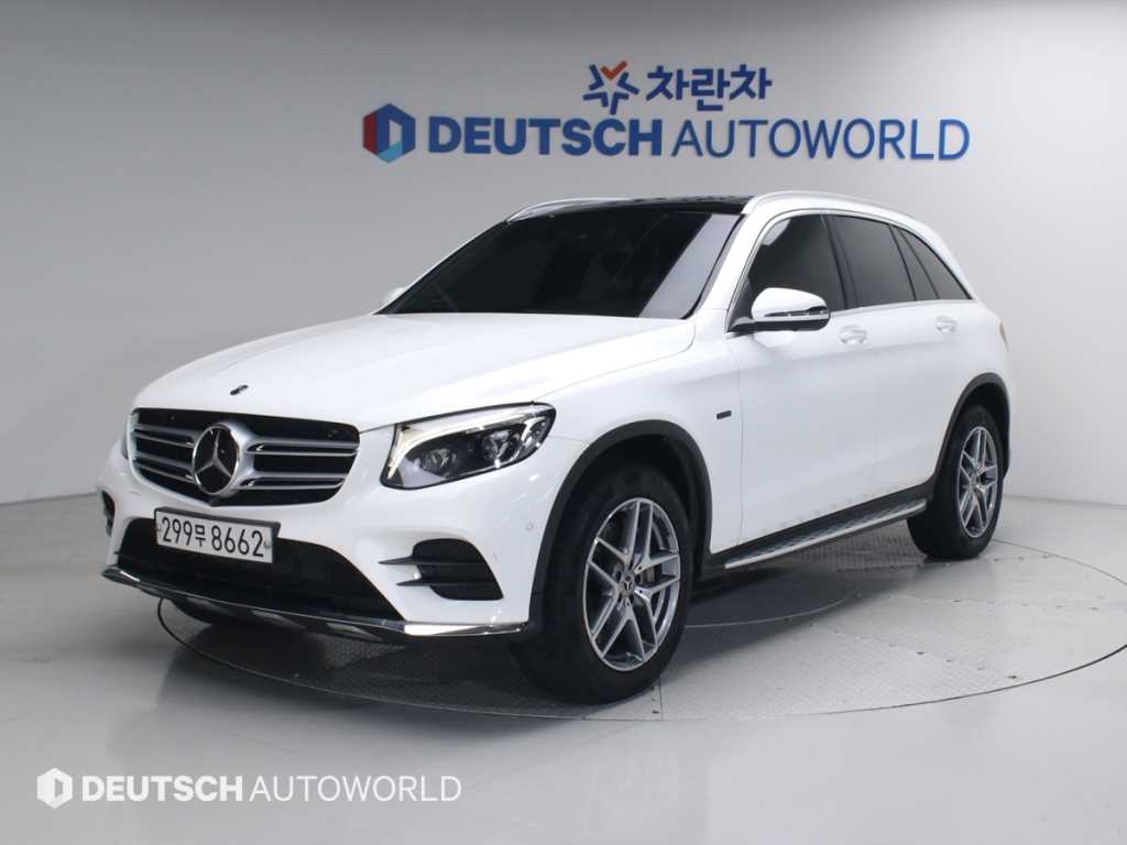 Mercedes Benz GLC Class 2018 Blanco - Importación desde Corea - HF Imports Iquique - Foto 1