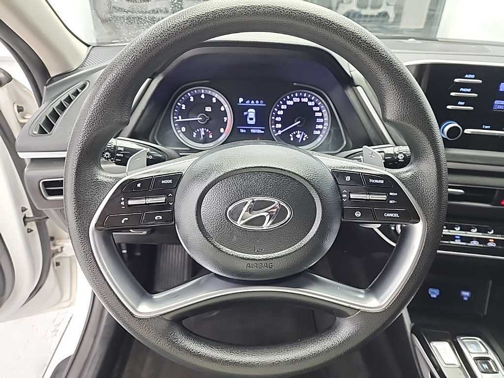 HYUNDAI Sonata - Vista 9