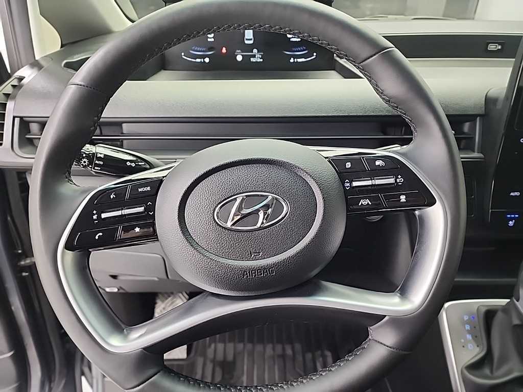 HYUNDAI Staria - Vista 9